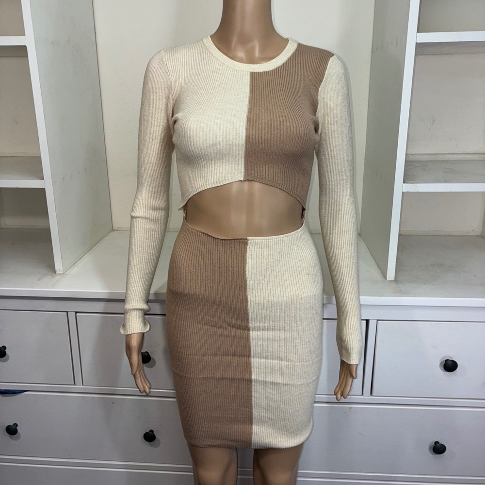 FINAL TOUCH Two Tone Color Block Ribbed Knit Cut Out Cropped Sweater Mini Dress